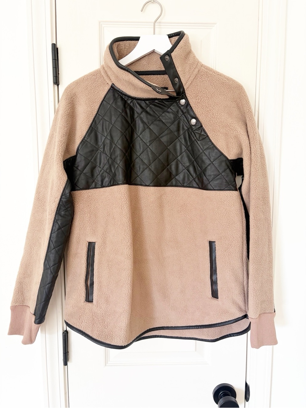 Med • Abercrombie & Fitch Quilted Panel Fleece Pullover snap up jacket